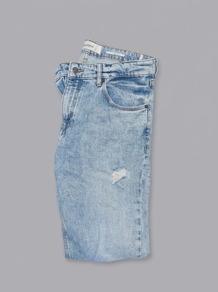 Pull & Bear vaqueros skinny rotos azul claro, detalle